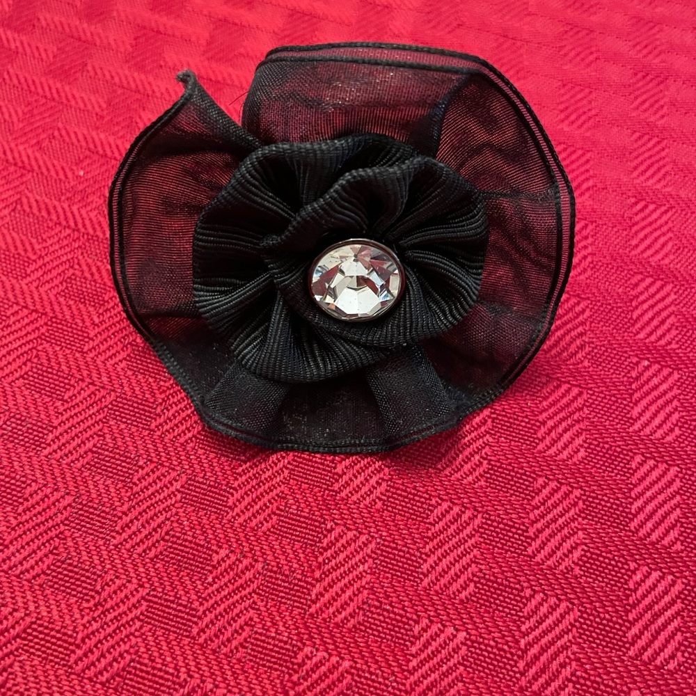 Betsey Johnson ring - Picture 3 of 8